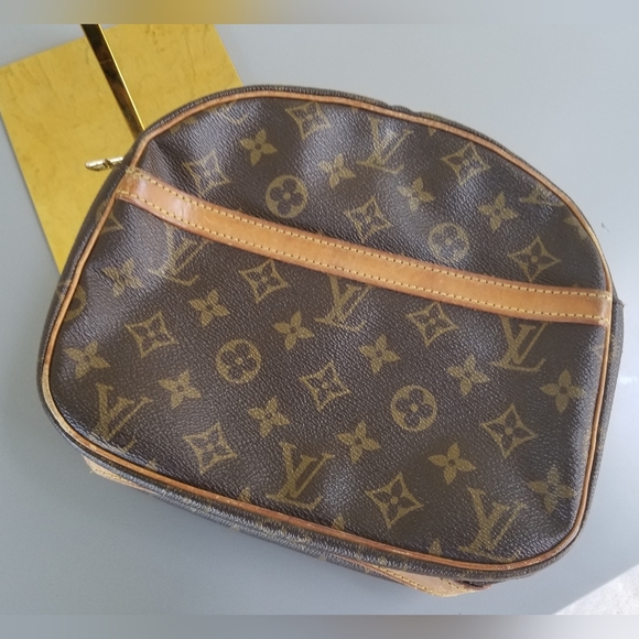 Louis Vuitton Monogram Empreinte Neonoe MM M45256-red